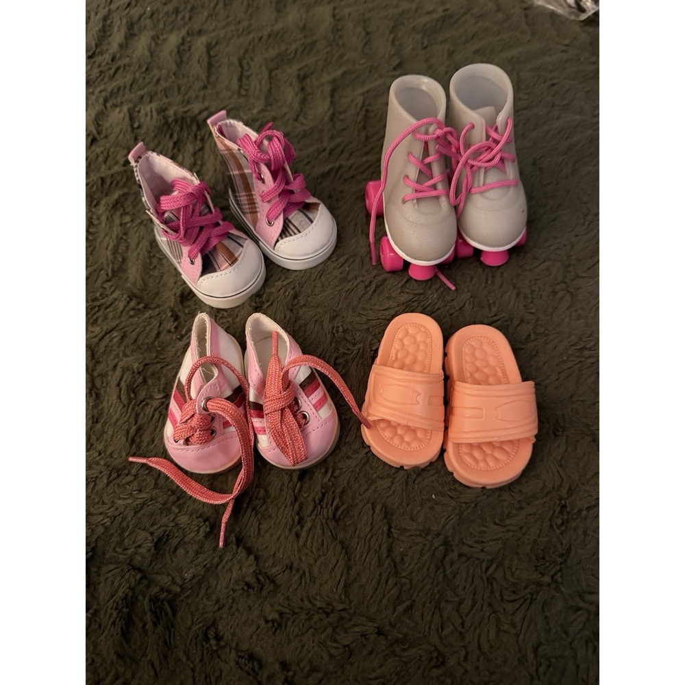 4 Pair Lot Of 18 In Doll Footwear/shoes/skates/slides Etc